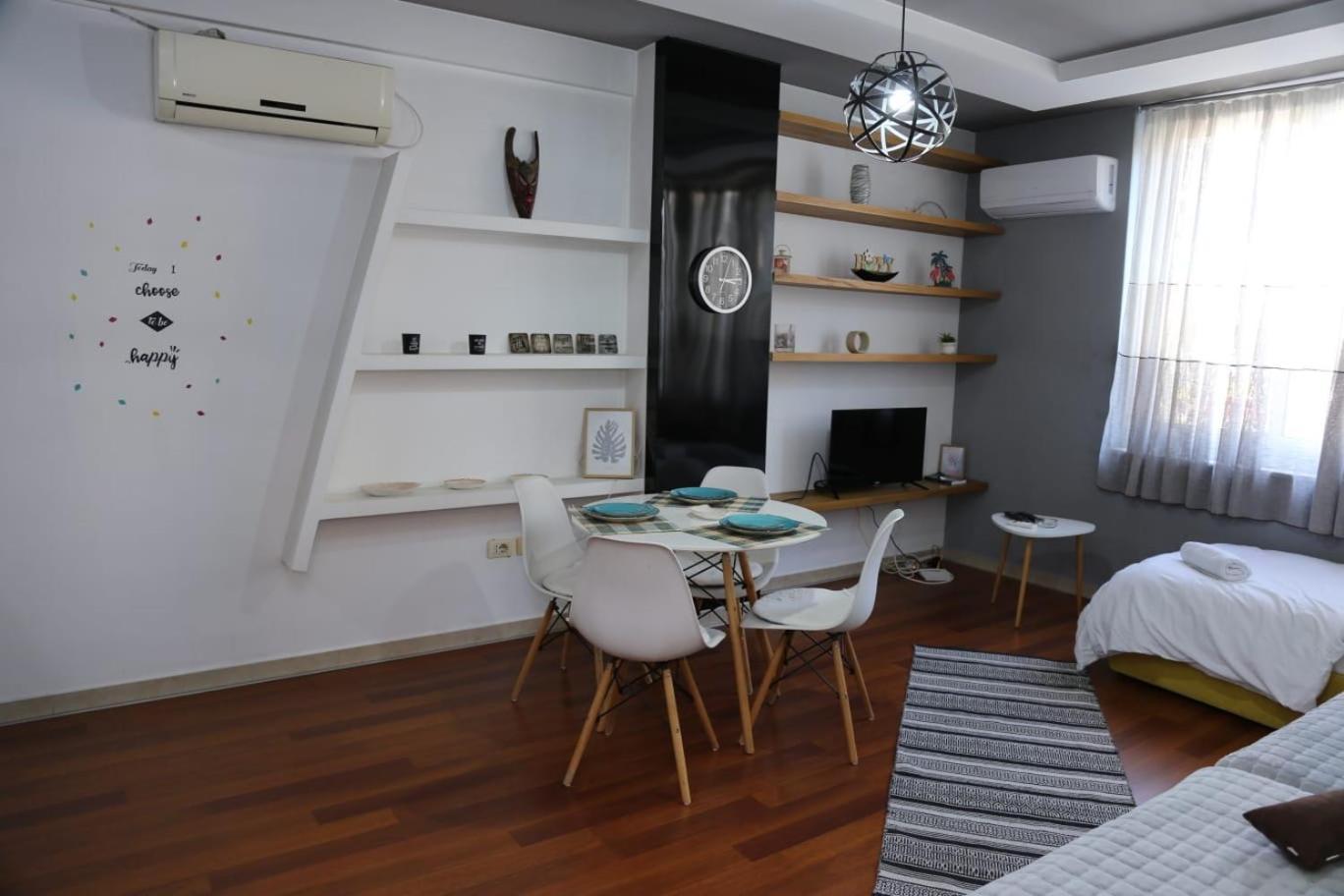 Ergi'S Host Apartment 地拉那 外观 照片