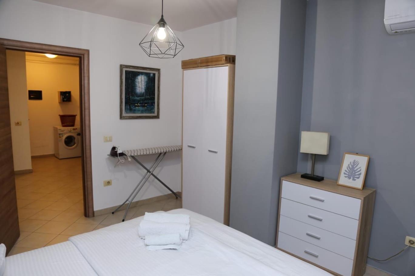 Ergi'S Host Apartment 地拉那 外观 照片
