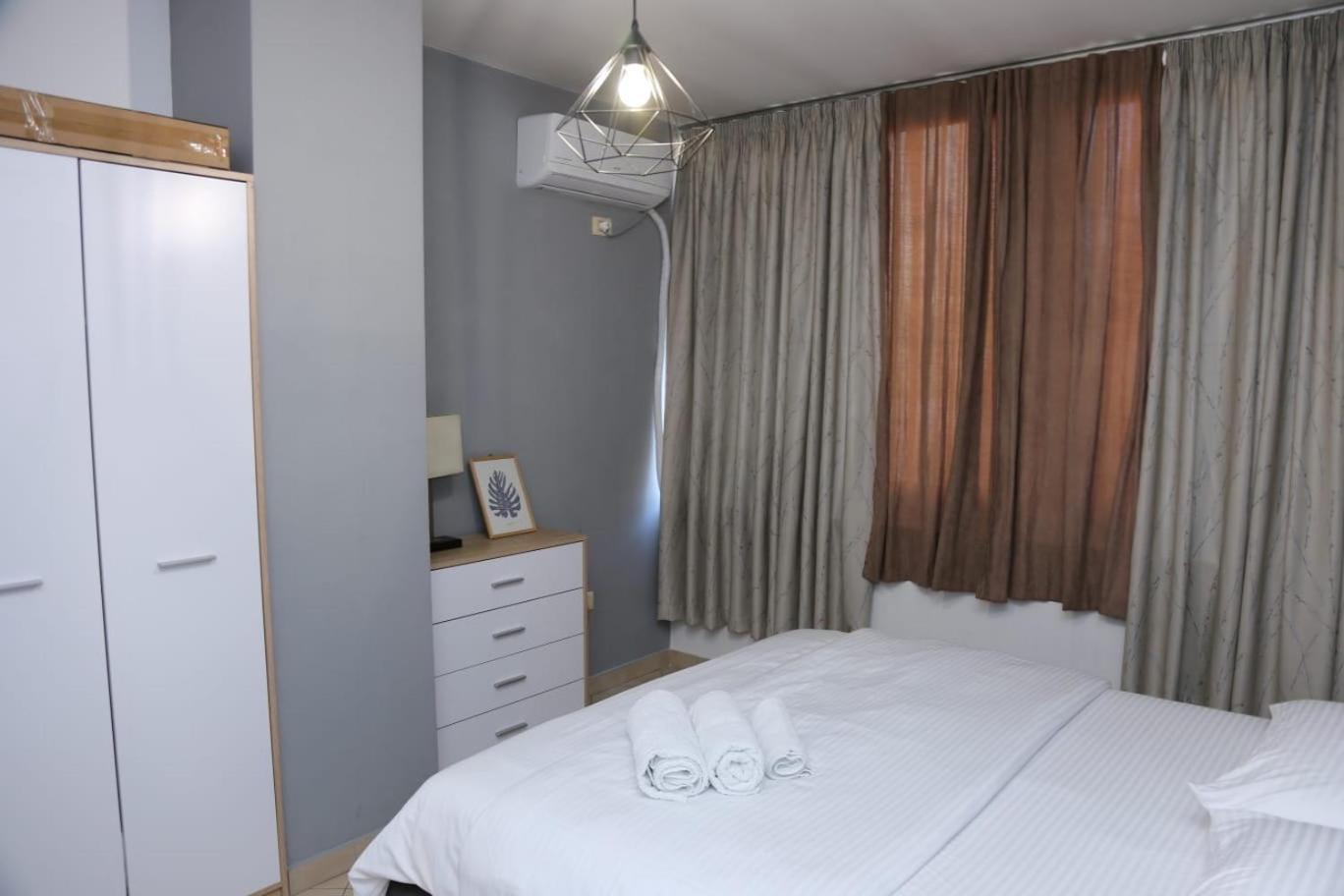 Ergi'S Host Apartment 地拉那 外观 照片