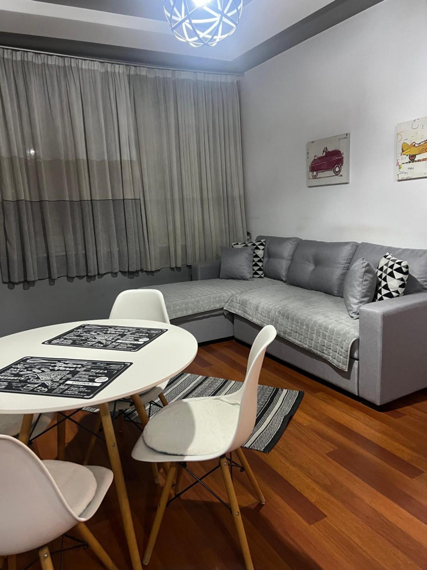 Ergi'S Host Apartment 地拉那 外观 照片