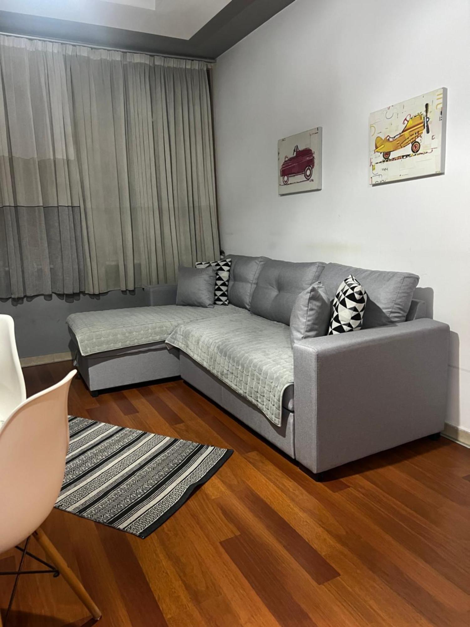 Ergi'S Host Apartment 地拉那 外观 照片